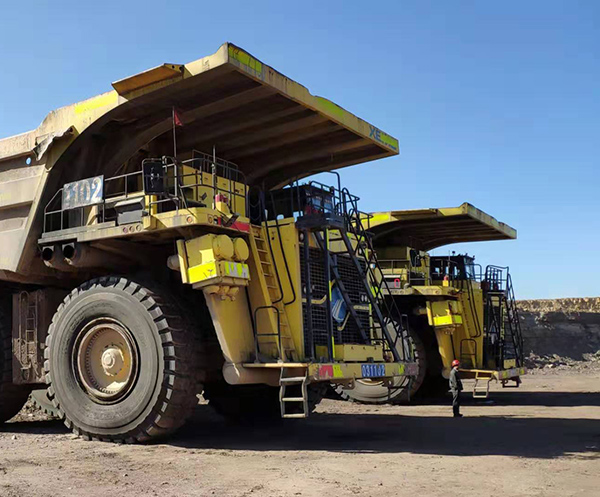 53 / 80r63 neumáticos gigantes luan otr utilizados masivamente en una gran mina de carbón de mongolia interior
